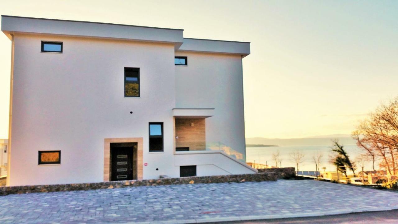 Apartment Villa Vala Malinska Esterno foto
