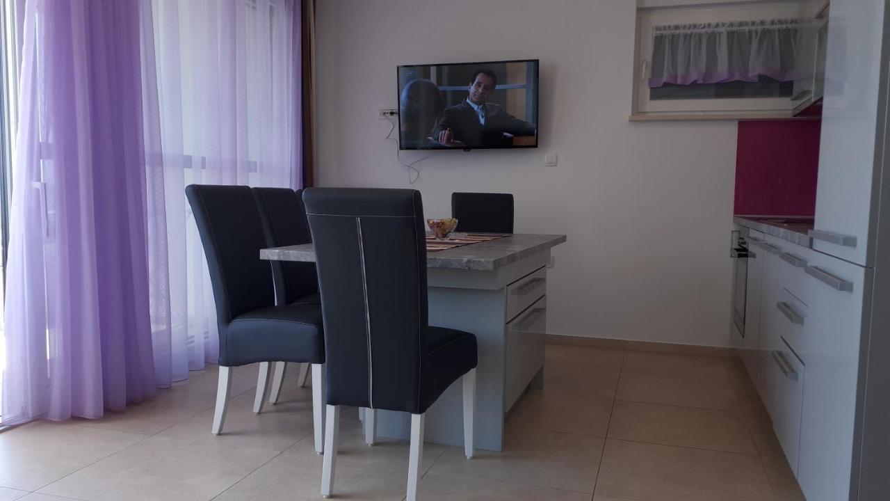 Apartment Villa Vala Malinska Esterno foto