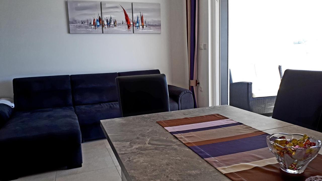 Apartment Villa Vala Malinska Esterno foto