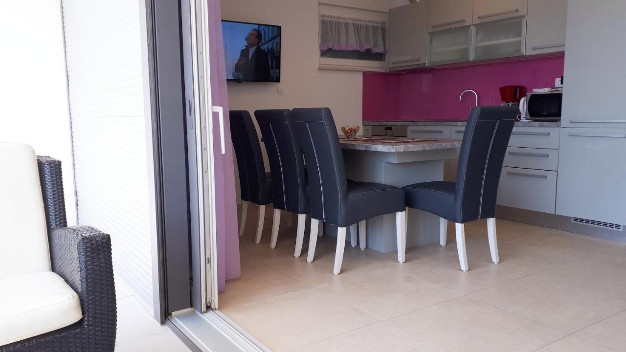 Apartment Villa Vala Malinska Esterno foto